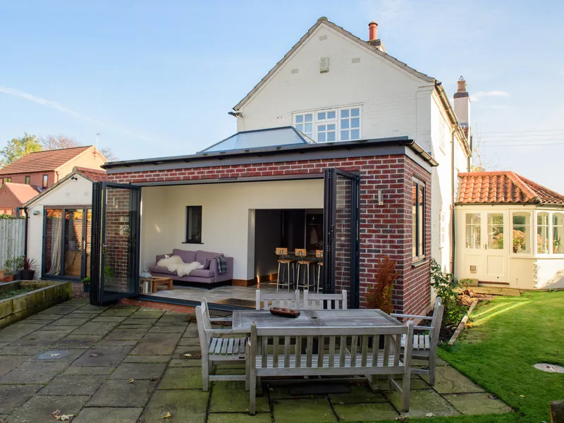 Bifold Clapham